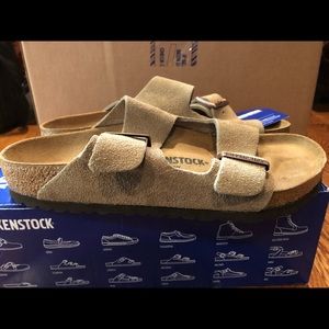 Birkenstock Arizona sandal’s Taupe 9m new